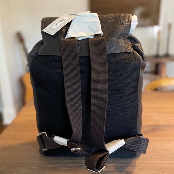 New w/tags Cole Haan leather backpack - Picture 4 of 8